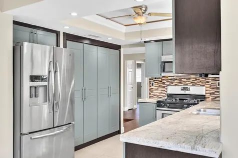 2171 NW 84th Way Sunrise FL 33322