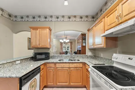 579 Nw San Remo Circle Port Saint Lucie FL 34986