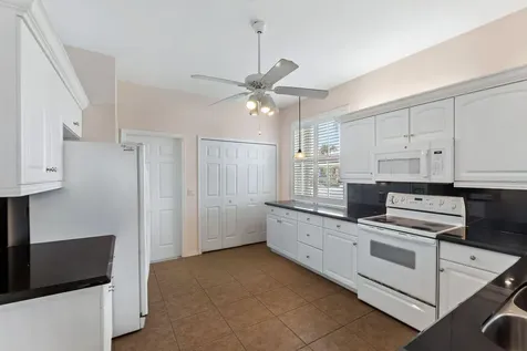 245 Nw Zanzibar Place Port Saint Lucie FL 34986