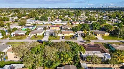 2400 Desoto Drive Miramar FL 33023