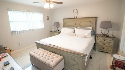8285 Sunrise Lakes Boulevard Sunrise FL 33322