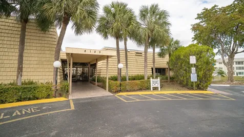 8285 Sunrise Lakes Boulevard Sunrise FL 33322
