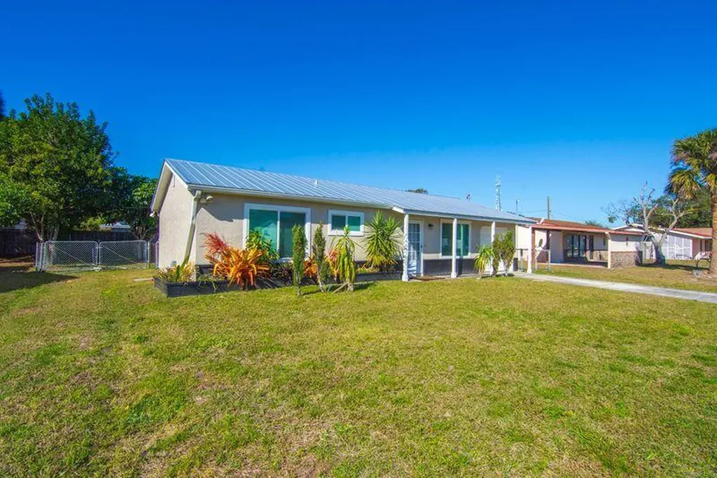 918 Schumann Drive Sebastian FL 32958