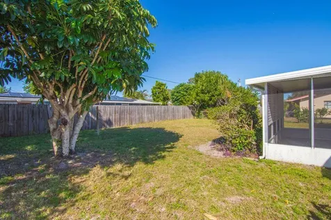 918 Schumann Drive Sebastian FL 32958