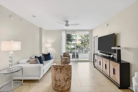 625 Casa Loma Boulevard Boynton Beach FL 33435