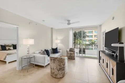 625 Casa Loma Boulevard Boynton Beach FL 33435