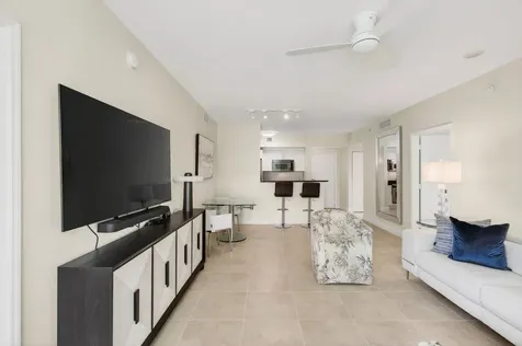 625 Casa Loma Boulevard Boynton Beach FL 33435