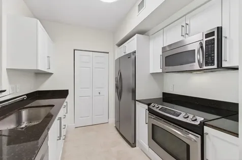 625 Casa Loma Boulevard Boynton Beach FL 33435