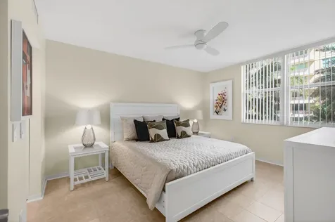 625 Casa Loma Boulevard Boynton Beach FL 33435