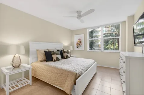 625 Casa Loma Boulevard Boynton Beach FL 33435