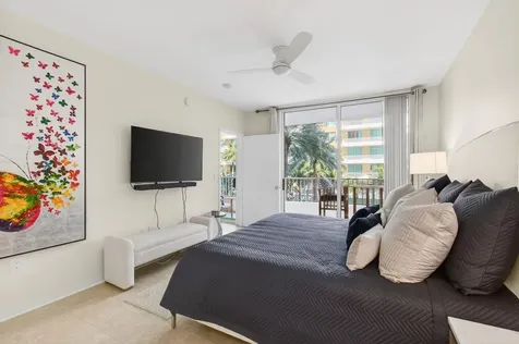 625 Casa Loma Boulevard Boynton Beach FL 33435