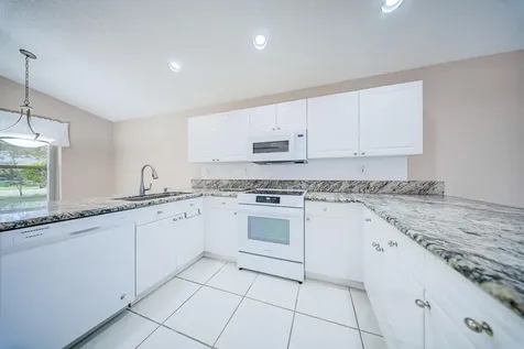5540 Muirfield Village Circle Lake Worth FL 33463