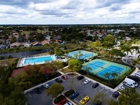 5540 Muirfield Village Circle Lake Worth FL 33463