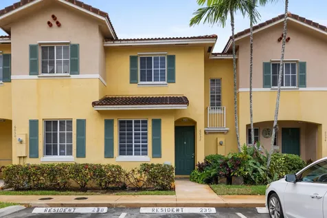6052 Sw 19th Street North Lauderdale FL 33068