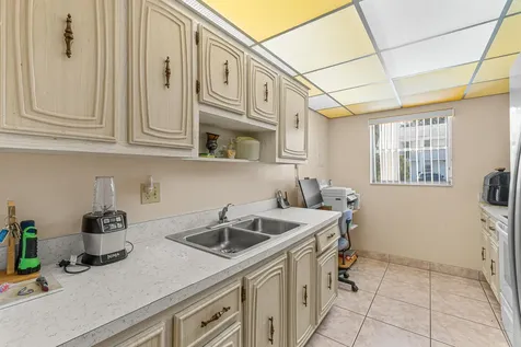 2700 Sw 22nd Avenue Delray Beach FL 33445