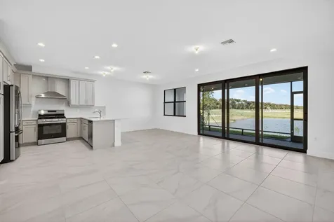 13589 Sw Brightside Way Port Saint Lucie FL 34987