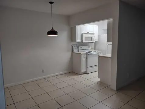 1100 NE 1st Court Hallandale Beach FL 33009