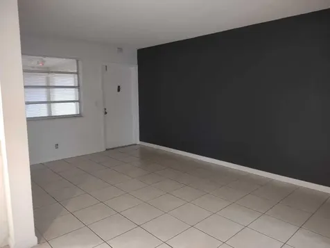 1100 NE 1st Court Hallandale Beach FL 33009