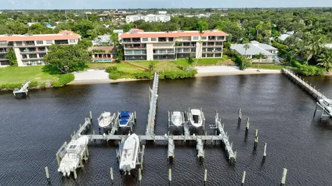 624 Sw Saint Lucie Crescent Stuart FL 34994