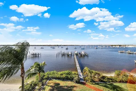 624 Sw Saint Lucie Crescent Stuart FL 34994