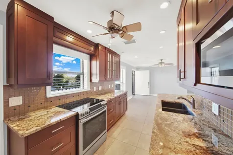 624 Sw Saint Lucie Crescent Stuart FL 34994