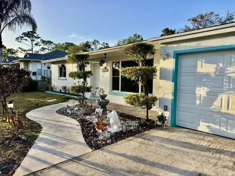 7204 Fort Walton Avenue Fort Pierce FL 34951