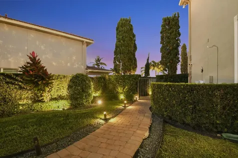 8859 Cobblestone Point Circle Boynton Beach FL 33472