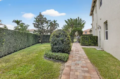8859 Cobblestone Point Circle Boynton Beach FL 33472
