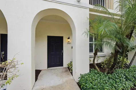 1923 Via Granada Boynton Beach FL 33426
