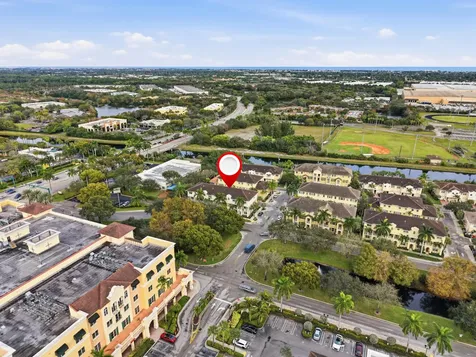 1923 Via Granada Boynton Beach FL 33426