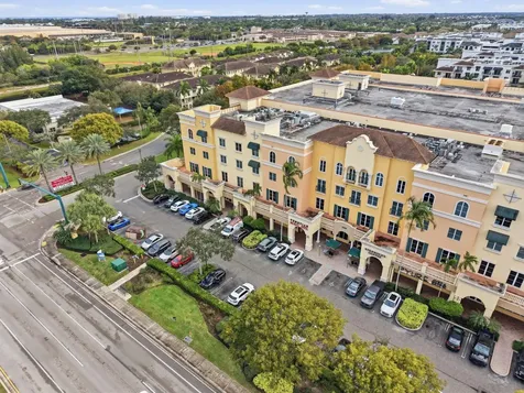1923 Via Granada Boynton Beach FL 33426