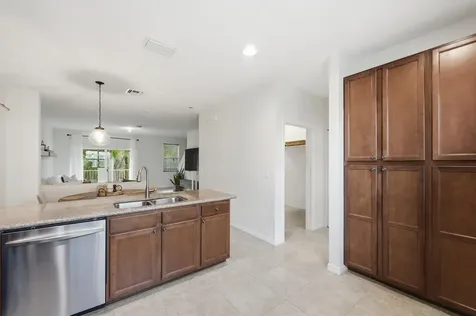 1923 Via Granada Boynton Beach FL 33426