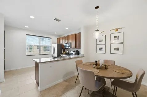 1923 Via Granada Boynton Beach FL 33426