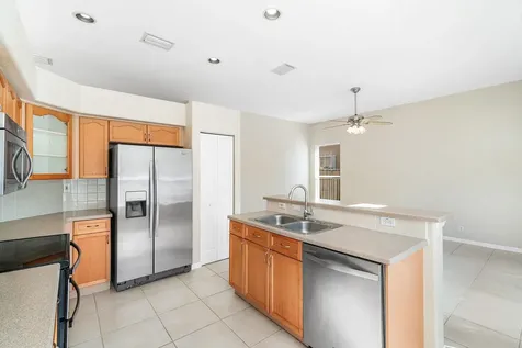 6267 Sand Hills Circle Lake Worth FL 33463