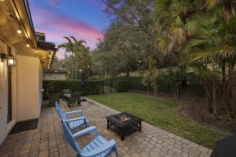 627 Castle Drive Palm Beach Gardens FL 33410