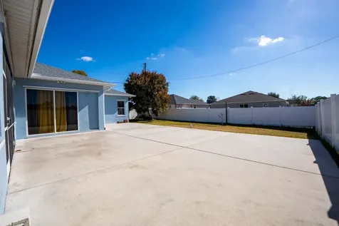 1999 Sw Gourmet Street Port Saint Lucie FL 34953
