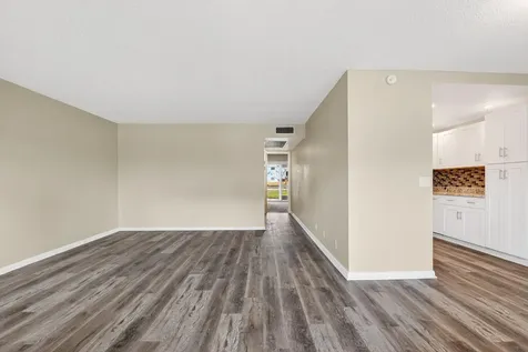 168 Wellington J West Palm Beach FL 33417