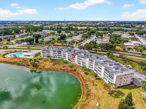 168 Wellington J West Palm Beach FL 33417