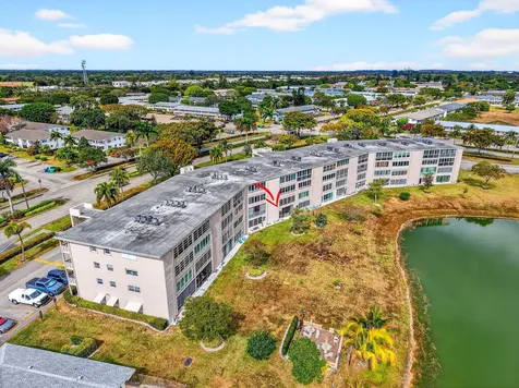 168 Wellington J West Palm Beach FL 33417