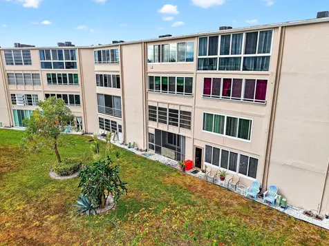 168 Wellington J West Palm Beach FL 33417
