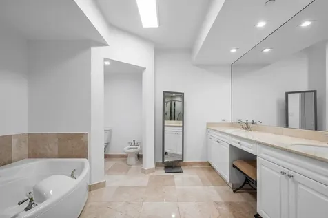 550 SE Mizner Boulevard Boca Raton FL 33432