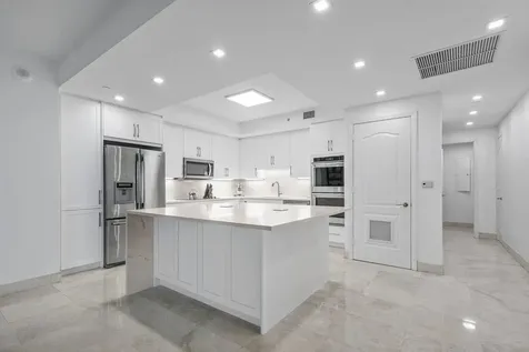 550 SE Mizner Boulevard Boca Raton FL 33432
