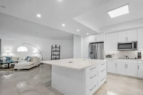 550 SE Mizner Boulevard Boca Raton FL 33432