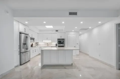 550 SE Mizner Boulevard Boca Raton FL 33432