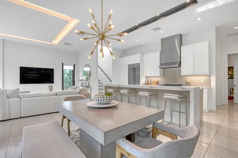 703 NE 5th Street Delray Beach FL 33483