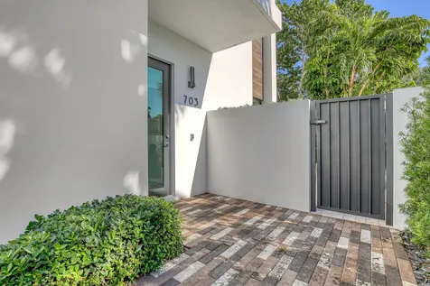 703 NE 5th Street Delray Beach FL 33483