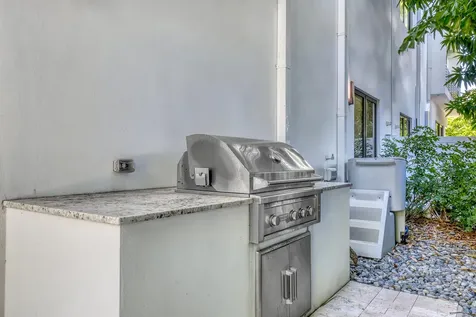 703 NE 5th Street Delray Beach FL 33483