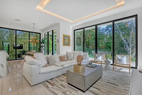 703 NE 5th Street Delray Beach FL 33483
