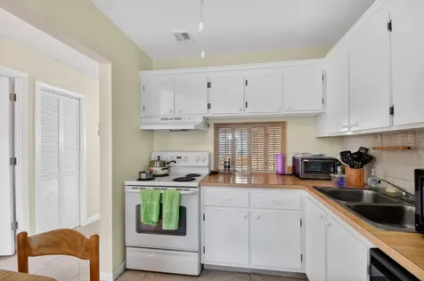 113 Lake Olive Drive West Palm Beach FL 33411