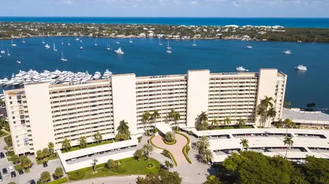 130 Lakeshore Drive North Palm Beach FL 33408